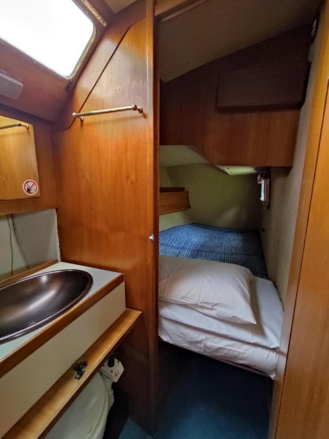 Dormire In Barca A Vela Маратеа Екстериор снимка