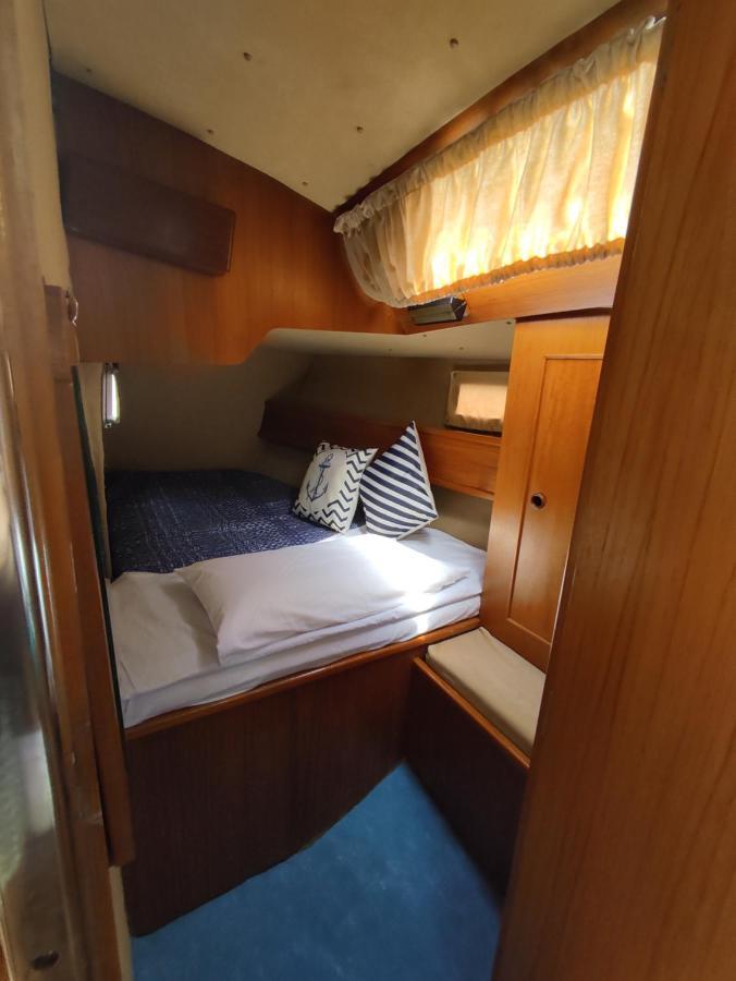 Dormire In Barca A Vela Маратеа Екстериор снимка