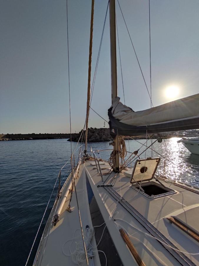 Dormire In Barca A Vela Маратеа Екстериор снимка